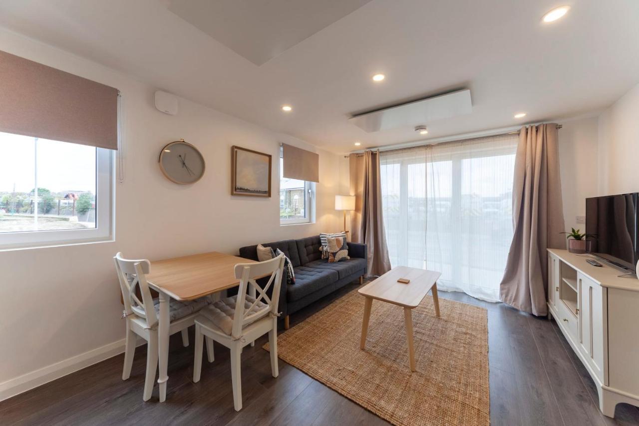 Contemporary 1 Bedroom Apartment In Ashford آشفورد المظهر الخارجي الصورة